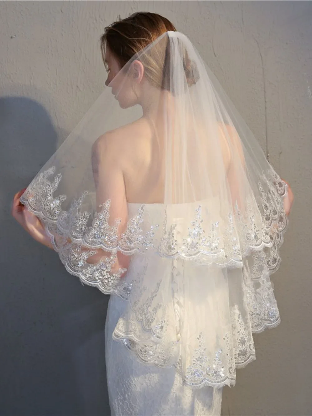 ✨👰‍♀️✨2-Tier Sequined Lace Short Wedding ✨👰‍♀️✨